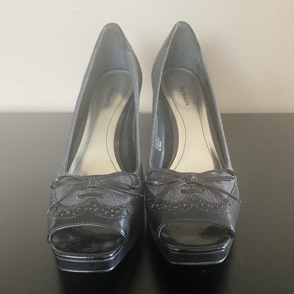 Style & Co. Grey & Black Heels - 6.5M